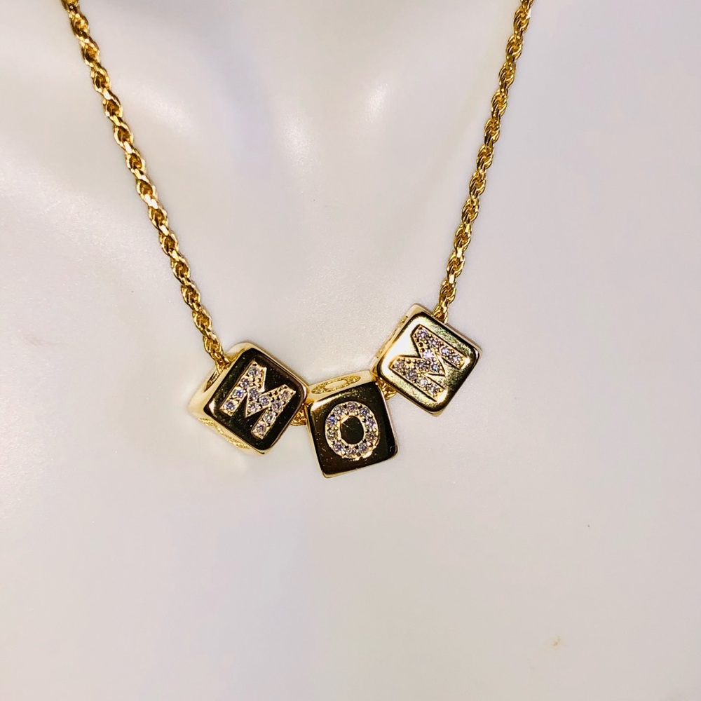 VVS gra certified diamond moisannitte pendant for Doctors, passes diamond test - Picture 6 of 8